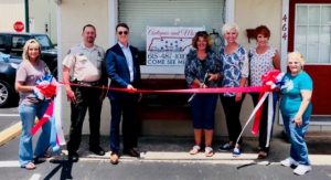 Chamber Welcomes Dixie Belle's