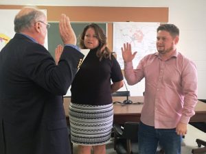 Smithville Aldermen Gayla Hendrix and Brandon Cox take Oath of Office from City Attorney Vester Parsley