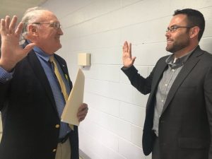 Smithville Mayor Josh Miller Takes Oath of Office from City Attorney Vester Parsley