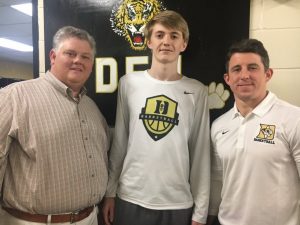 Listen for WJLE’s Tiger Talk Program at 5:40 p.m. prior to Tuesday night’s DCHS basketball games at White County. John Pryor, the Voice of the Tigers, will interview Tiger Hayden Thomas and Coach John Sanders. After the show stay tuned for LIVE coverage of the games on AM 1480/fm 101.7 and LIVE streaming at www.wjle.com