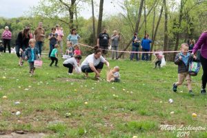 Celebration of Spring Easter Egg Hunt at Edgar Evins State Bank (Mark Leckington Photo)