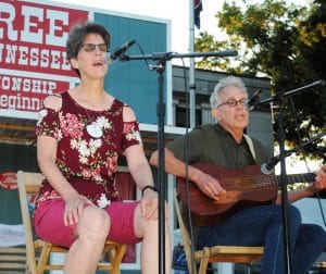 Old Time Appalachian Folksinging Duet Winner Sue Griffiths and Billy Kemp of Liberty