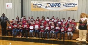 DeKalb West School fifth grade D.A.R.E. students