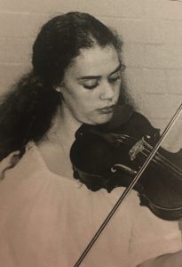 Gailanne Amundsen, the 2009 Jamboree Fiddle-Off winner