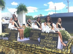 2020 DCHS Homecoming Queen Leah Davis and her attendants Presley Agee, Alexis Cudney, Addison Puckett, Morgan Walker, and Chloe Lawson