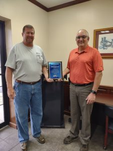 Smithville Electric System presents Eddie Rowland (left) with 30 years of service award.. Eddie started in 1991 as a lineman for the utility and has served in that role ever since. We appreciate his outstanding service and leadership for the past 30 years. Pictured with SES Manager Richie Knowles