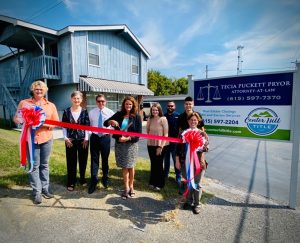 The Smithville-DeKalb County Chamber of Commerce had a Ribbon Cutting for new business, Center Hill Title, LLC, located at 312 West Broad Street, Smithville. Center Hill Title is owned and operated by local attorney, Tecia Puckett Pryor