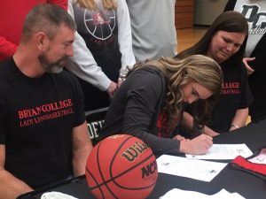 DCHS Lady Tiger Basketball Star Kadee Ferrell Signs with Bryan College