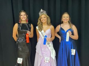 Miss Jamboree Pageant winners in the 14-16 age group: 14 year old Brooke Addison Bilbrey (center) was crowned Queen in the 14-16 age category. She is the daughter of David and Melanie Bilbrey. 14 year old Cali Agee (left) received second place. She is the daughter of Kevin and Jennifer Agee of Smithville. Third place went to Averie McMinn (right), the 14 year old daughter of Amanda and Jake Franklin and Nathan McMinn.