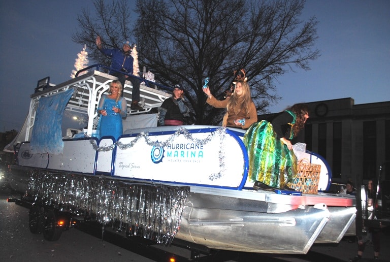 Smithville Christmas Parade 2024 Babara Marylinda