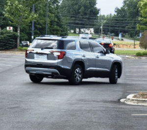 Don’t become a victim of a vehicle break-in! That’s the warning by the Smithville Police and DeKalb County Sheriff’s Departments as both agencies have had recent reports of those type crimes in which victim’s car windows have been shattered and personal belongings stolen. Similar crimes have been reported recently in other counties including Wilson where authorities have posted on social media a photo of a suspicious vehicle (shown here). Sheriff Patrick Ray said the vehicle in this photo could be the same one seen in the area where the DeKalb County burglaries occurred.