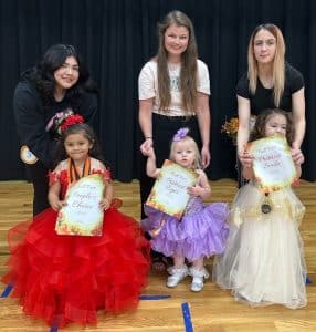 Winners of the Fall Fest Pageant (girls ages 25-48 months): Queen- Sydney Ann Barrett (center), 25 month old daughter of Stephen and Vickey Barrett of Dowelltown. She was also awarded for prettiest eyes. First runner-up: Jazmin Ariel Perez (left), 3 year old daughter of Joel Perez and Blanca Jones. Perez was also awarded for prettiest hair, attire, most photogenic and for the people’s choice award. Second runner-up: Elena Rose Ritchie (right), 3 year old daughter of Destinee Ritchie of Dowelltown. She was also awarded for prettiest smile. The other contestant was Maelei Gail Dawson, 25 month old daughter of Pamela and David Dawson of Smithville.