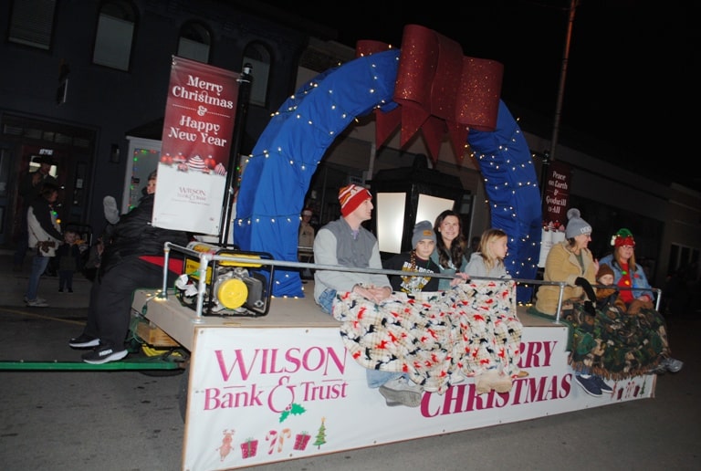 Alexandria Christmas Parade Held Under the Lights WJLE Radio