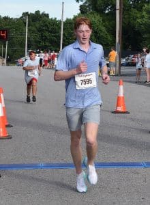 A Brentwood teen repeated as the overall winner of the Fiddler 5K and One Mile Fun Run Saturday. For the 26th annual Fiddler 5K, 17-year-old Callahan Fielder ran the course in 16:43. His time last year was 16:16 seconds.