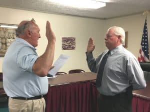 The Town of Alexandria has a new police chief and a new officer. During a special called meeting Tuesday evening of the Alexandria Mayor and Aldermen, Kenneth (K.D.) Smith of Brush Creek was hired as the new Chief of Police. After the meeting, City Attorney Vester Parsley administered the oath to Chief Smith